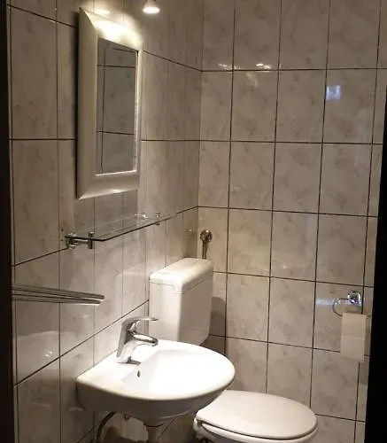 Gostinjska kuća Raulo 3*